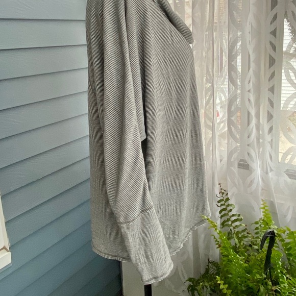 Calvin Klein Performance Stretch Cowl Neck - Picture 3 of 10